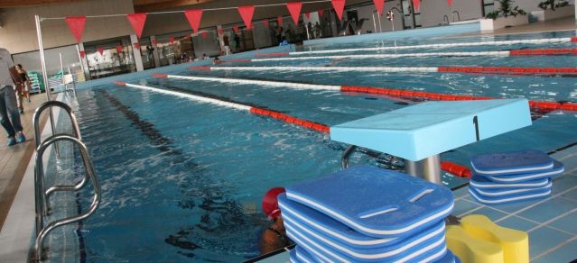 Lude cierra la piscina municipal y el pabellón de deportes de Argana, tras recibir este viernes la orden de "clausura" del Ayuntamiento