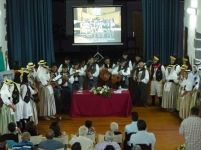 La agrupación Guanapay celebró un emotivo homenaje a los marineros del municipio de Teguise y a sus esposas