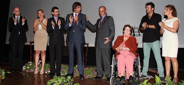 Lanzarote conmemoró  el Día de Canarias en torno a su nuevo hijo predilecto, Juan Brito Martín, a ritmo de timple y folías