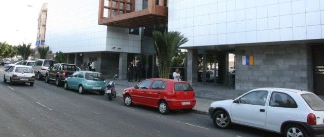 La Audiencia confirma una sentencia que condena a un hombre a dos años y tres meses de prisión por dos robos en casas de Haría