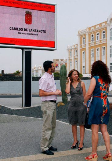 El Cabildo saca a concurso un sistema de información a los usuarios del transporte público mediante pantallas con tecnología LED