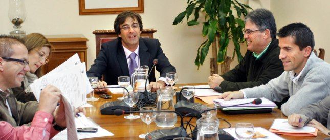 San Ginés invita al PIL y al PP a ir hoy mismo a Fiscalía y acusa a la interventora del Consorcio de faltar a la verdad en su informe