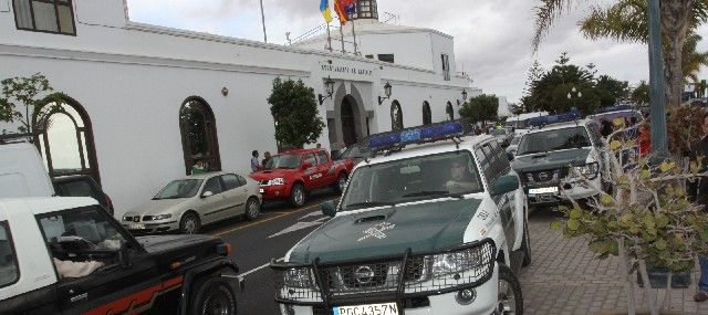 El secretario judicial acredita la existencia de las órdenes de registro de los ayuntamientos de Arrecife y Yaiza en el caso Unión