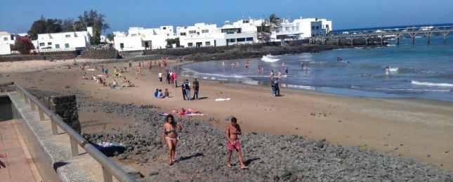 Fallece ahogada una niña de seis años en la playa de La Garita