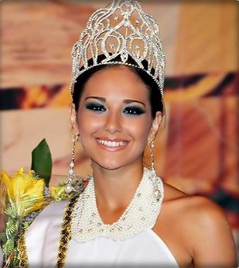 La Asociación de Vecinos de Maneje felicita a su Miss tras haber conseguido el título de Reina de las Fiestas de San Ginés