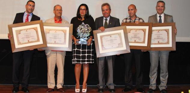 El Cabildo de Lanzarote concedió los premios Isla de Lanzarote y Distinguidos del Turismo 2013