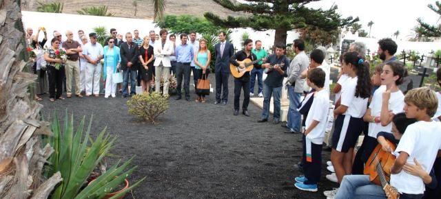 Los Centros Turísticos celebran un emotivo homenaje en recuerdo de César Manrique en el vigésimo primer aniversario de su muerte