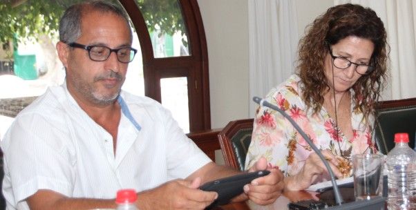 AC afirma que el grupo de gobierno de Arrecife pretende cobrar una paga extra más" en Navidad