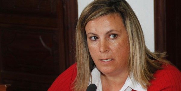 Rita Martín renuncia a su acta de concejal del PP en Teguise