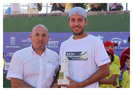 El español José Checa-Calvo se impone en la final del ITF Isla de Lanzarote II