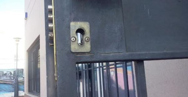 Fuerzan la puerta y roban un televisor del centro sociocultural de Argana Alta