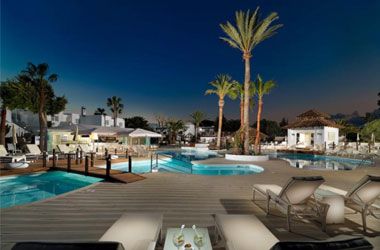 H10 Hotels estrena el hotel Boutique H10 White Suites.