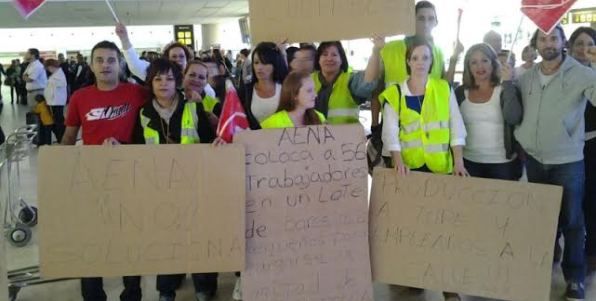 Los trabajadores de las cafeterías del Aeropuerto desconvocan la huelga