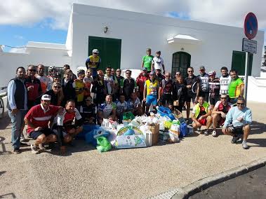 La primera marcha cicloturista de Reyes consigue más de 250 kilos de solidaridad