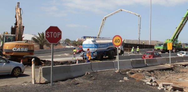 Este sábado se cierra al tráfico el ramal del enlace de Costa Teguise-Aeropuerto