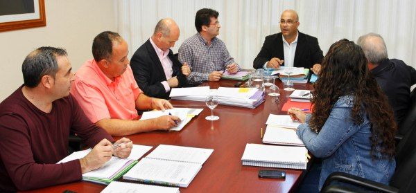 El grupo de gobierno rechaza todas las enmiendas de la oposición a los presupuestos del Cabildo