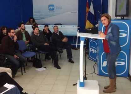 Ástrid Pérez alerta sobre el déficit democrático que se está imponiendo en las instituciones de la isla"