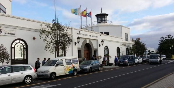 El Ayuntamiento de Arrecife sufre un "asalto"