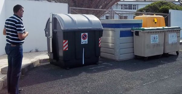 El PSOE considera ilegal la modificación del pliego de la basura de Tías