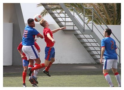 La UD Lanzarote no puede con el líder de la Tercera División (2-0)