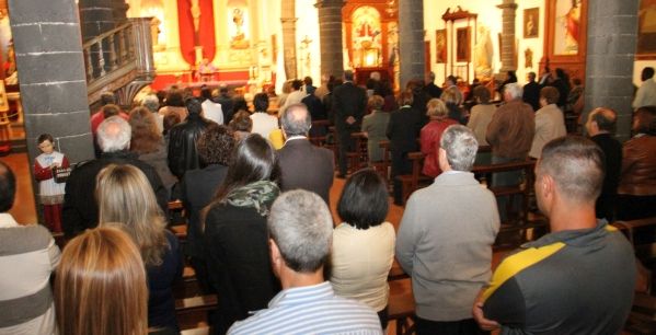 Lanzarote da su último adiós a Adolfo Suárez con un funeral en Arrecife
