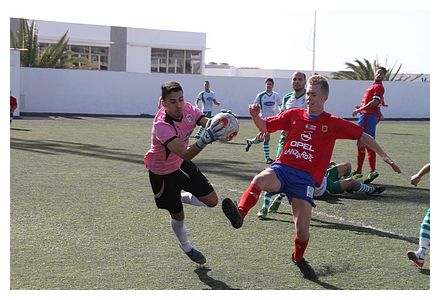 La UD Lanzarote le da la vuelta al marcador y logra la permanencia en Tercera (1-2)