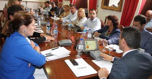 El Pleno de Teguise aprueba ceder suelo al Gobierno de Canarias para ampliar el colegio de Costa Teguise