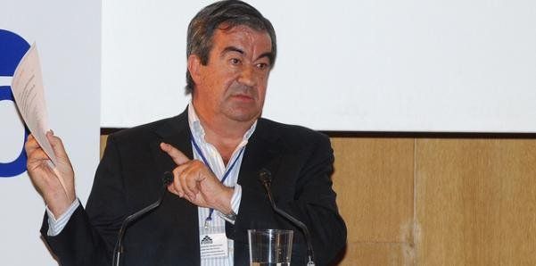 El TS obliga a indemnizar con 18.000 euros a Álvarez Cascos y María Porto por emitir imágenes suyas en un hotel de Lanzarote