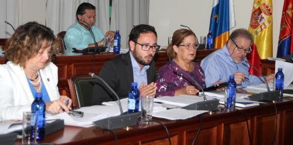 El PP critica al grupo de gobierno de Arrecife por negarse a bajar hasta el mínimo legal la tasa por abrir negocios