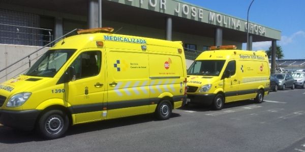 Dos heridos en un accidente entre dos coches cerca del Hospital Molina Orosa