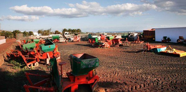 El Cabildo construye el primer centro de compost de la isla en La Granja Agrícola