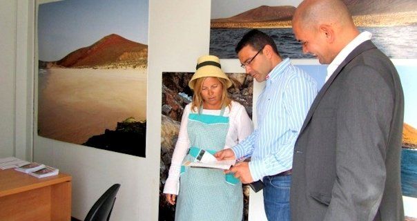 La Oficina de Turismo de La Graciosa recibe más de 1.500 visitas en su primer mes