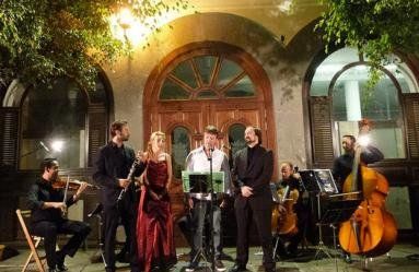 La vieja Recova se convirtió en escenario de un nuevo concierto de la Orquesta Clásica