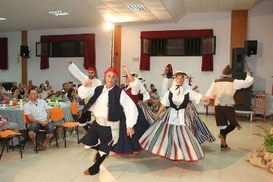 Tao disfrutó de un gran tenderete canario por las fiestas de San Miguel Arcángel