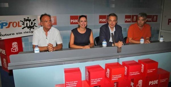 Zapatero mantiene un encuentro con los socialistas lanzaroteños