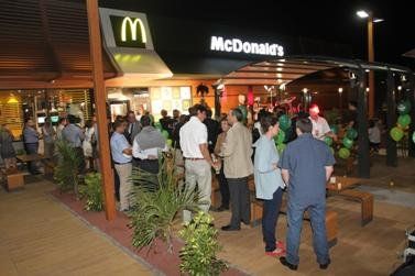 McDonalds inaugura su primer restaurante en Arrecife