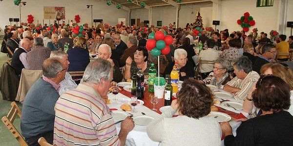 Más de 500 mayores de Teguise celebraron su tradicional almuerzo navideño