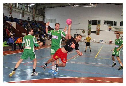 El Ciudad de Arrecife Chacón Lanzarote vence y convence ante el Villa de Ingenio