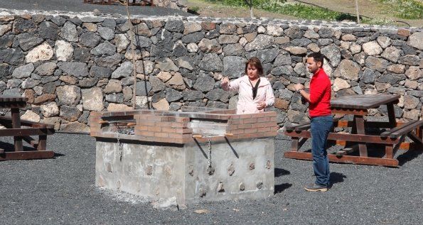 Yaiza mejora las prestaciones del merendero de La Degollada