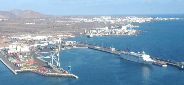 Puertos achaca las críticas de la Cámara de Lanzarote a su desconocimiento"
