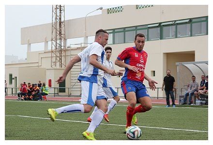 Todo sigue igual tras el empate entre la UD Lanzarote y el CD Marino (1-1)