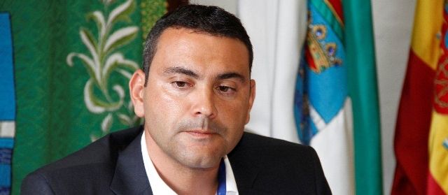 Oswaldo Betancort denuncia en la Guardia Civil una campaña para amedrentarle