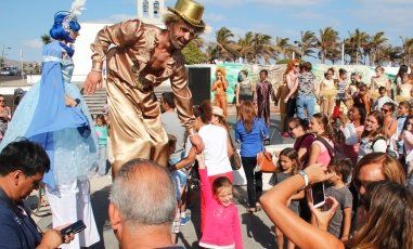 Playa Blanca celebra su IV Feria del Libro