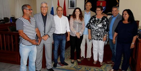 El alcalde de Arrecife y 10 concejales se despiden del Ayuntamiento