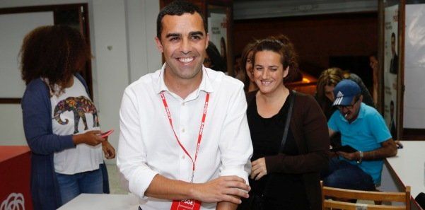 El PSOE gana por un edil de diferencia en Arrecife, donde entran siete partidos