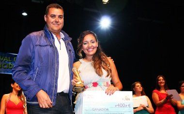 Gloria Sepúlveda gana el Festival de la Canción de San Antonio de Tías