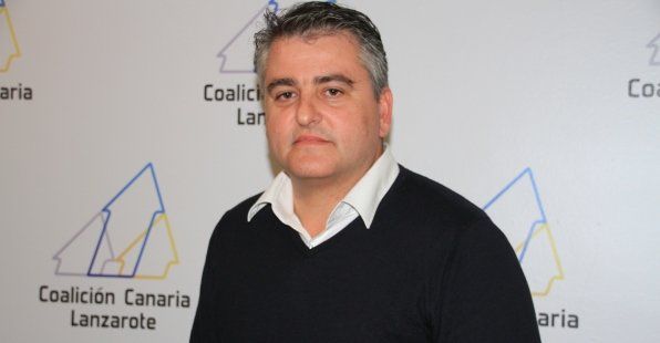 David de la Hoz, elegido vicepresidente del Parlamento de Canarias