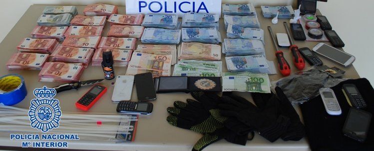 Detenidos seis "falsos" guardias civiles dedicados al robo a narcotraficantes
