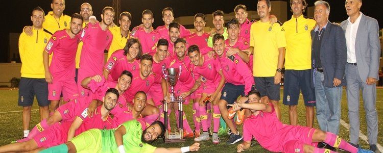 La UD Las Palmas Atlético, vencedor del XLVII Torneo de San Ginés 
