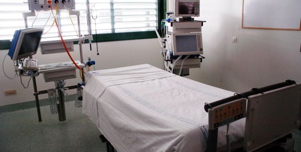 El hospital Molina Orosa, el tercero con mayor tiempo de espera quirúrgica de Canarias